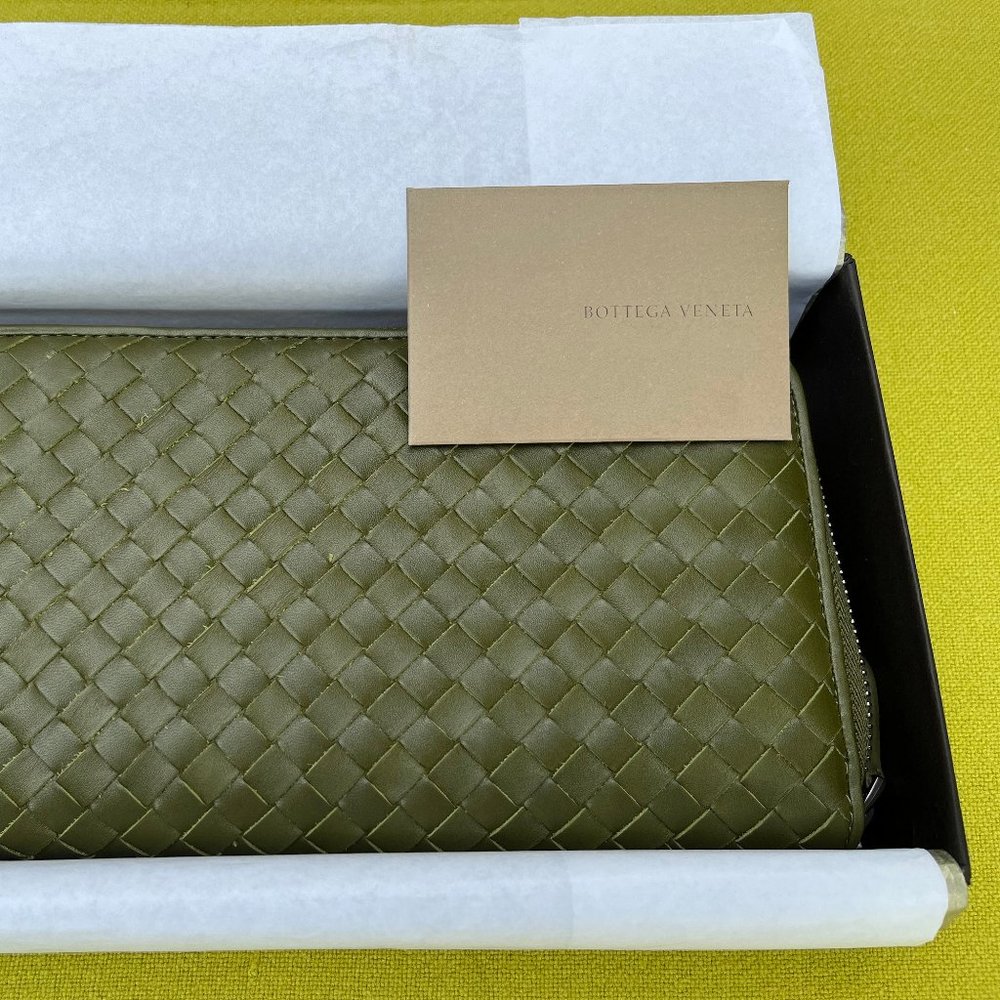 Bottega Veneta Intrecciato Leather Zip-Around Wallet/Card Holder Olive Green